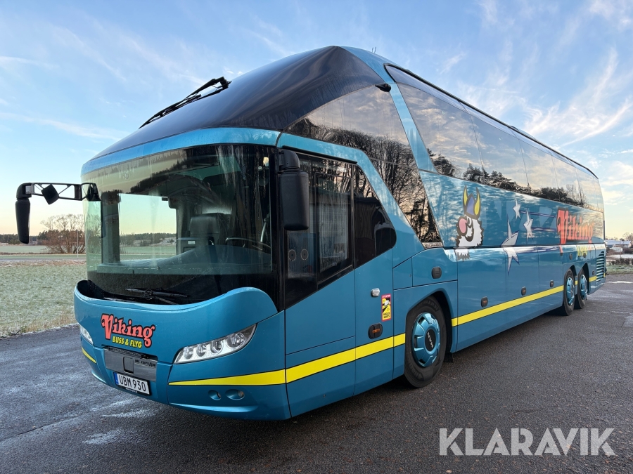 Buss Neoplan Starliner 2