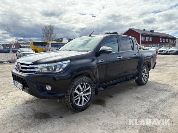 Pickup Toyota Hilux Dubbelhytt 2,4 AWD Automat