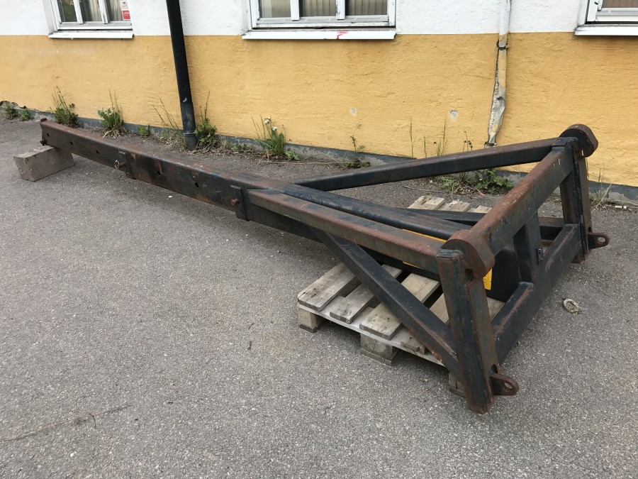Kranarm med Lilla BM-fästet