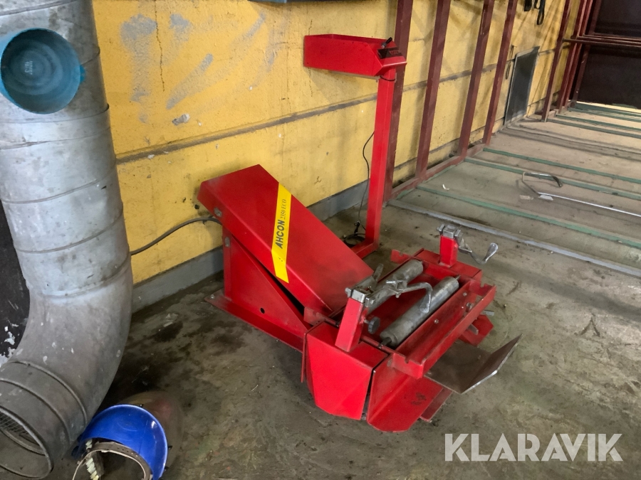 Däckspridare för lastvagnar Ahcon 2350 Eco