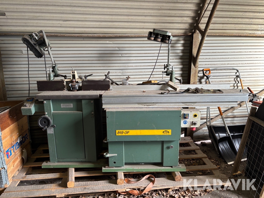 Kombimaskin Kity 819GF