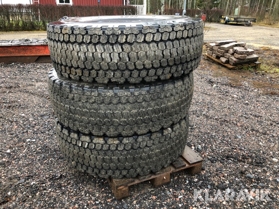 Däck till entreprenadmaskin 3 st Fullrun 15.5 R25