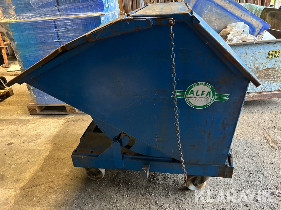 Tippcontainer med lock