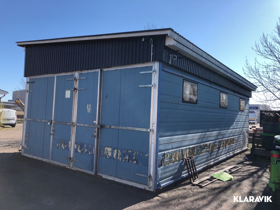 Containerförråd ENAverken med tak och fönster 