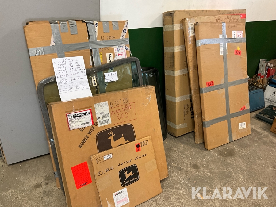 Glasrutor till traktorer