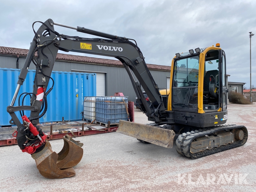 Grävmaskin Volvo ECR58 plus med tiltrotator och redskap 2st