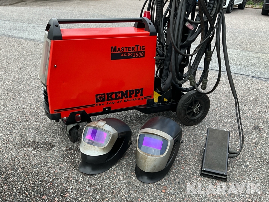Svets Kemppi MasterTig AC/DC 2500 med tillbehör