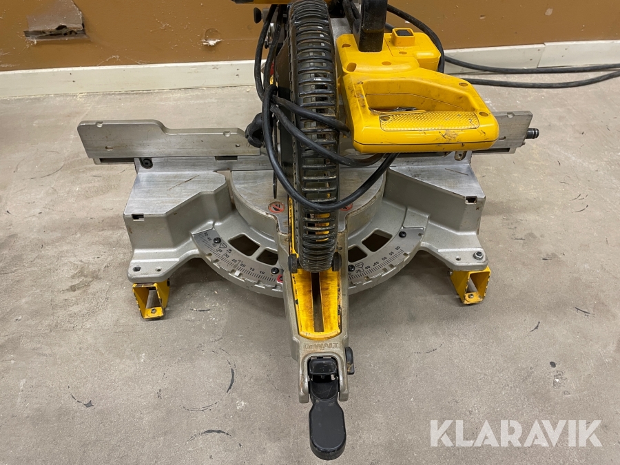 Sågmaskin Dewalt DWS727-QS, Göteborg, Klaravik auktioner