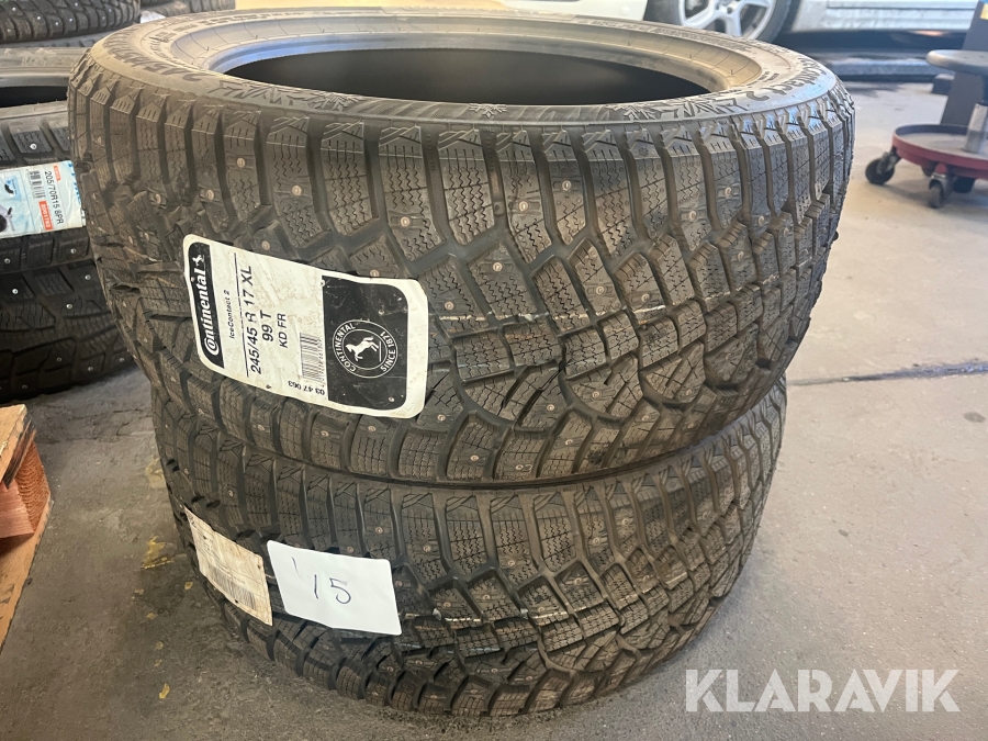 Dubbdäck Continental 245/45-17 2 st