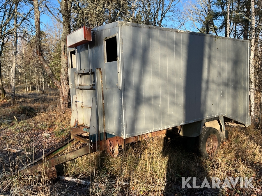 Djurvagn med aluminiumskåp