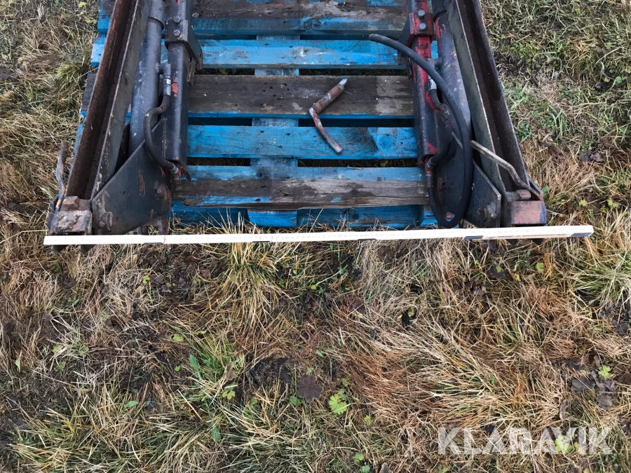 Lastare med redskap Ålö Quicke Multi H