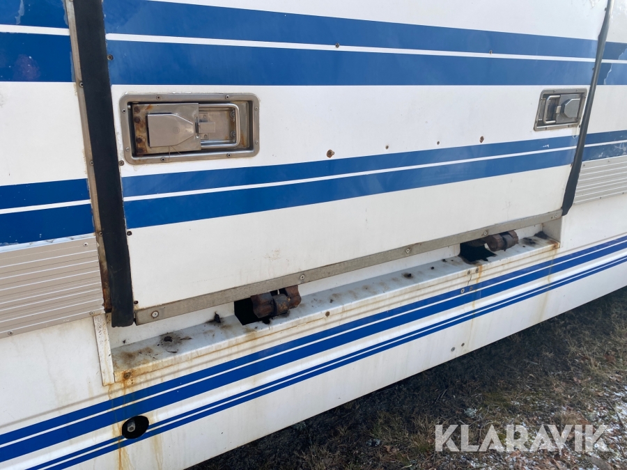 Hästlastbil Scania R143 ML 6X2L