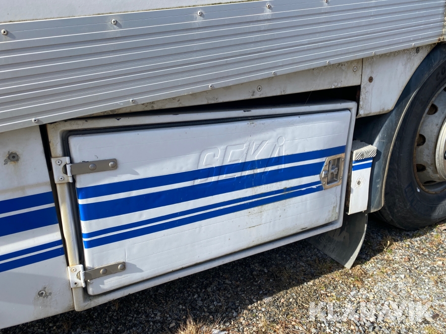 Hästlastbil Scania R143 ML 6X2L