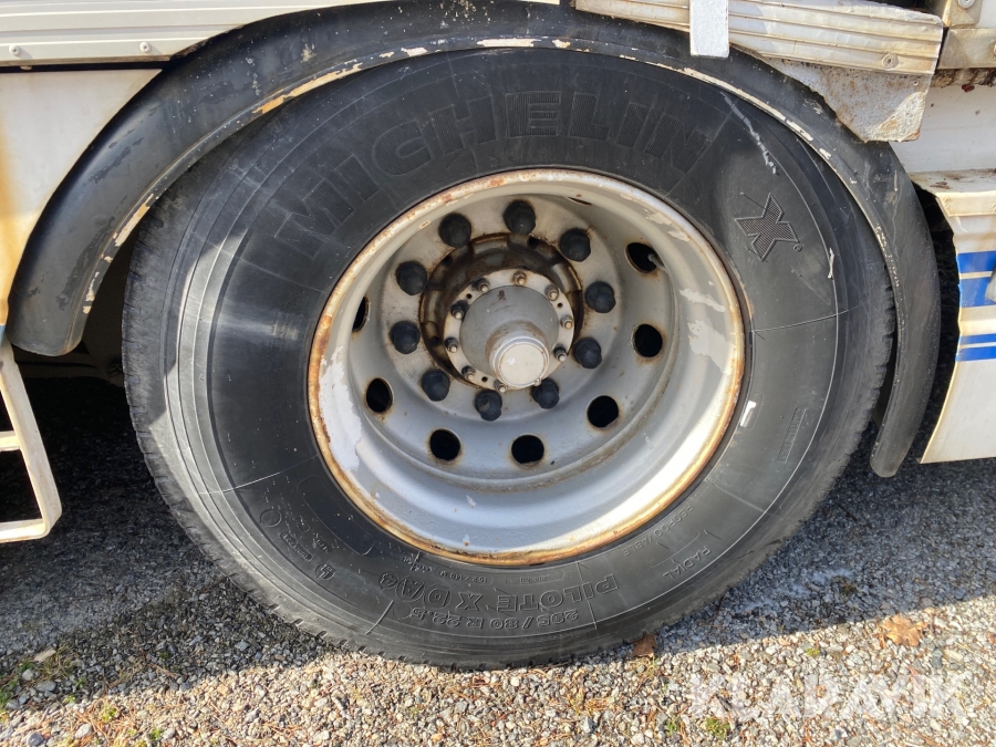 Hästlastbil Scania R143 ML 6X2L