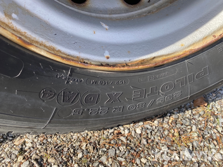 Hästlastbil Scania R143 ML 6X2L