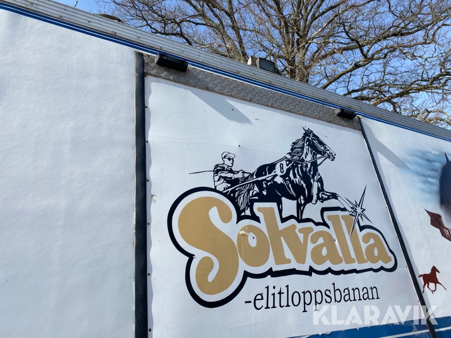 Hästlastbil Scania R143 ML 6X2L