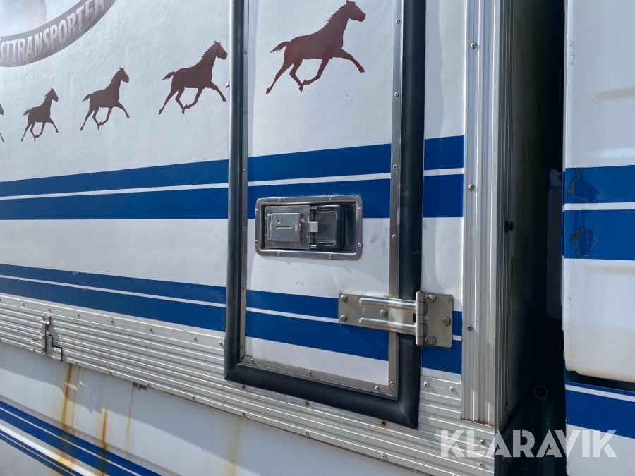 Hästlastbil Scania R143 ML 6X2L