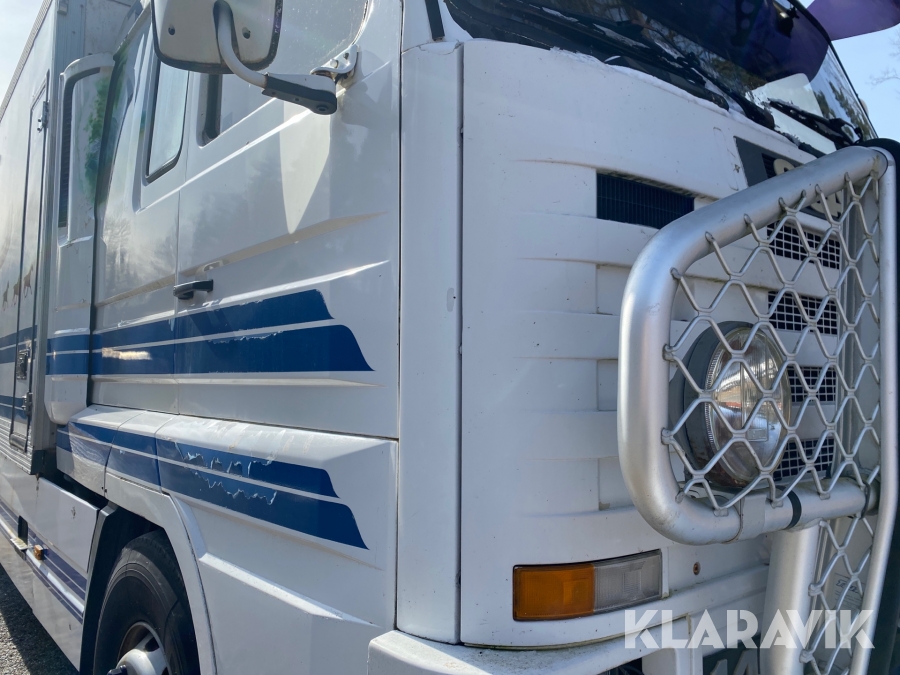Hästlastbil Scania R143 ML 6X2L