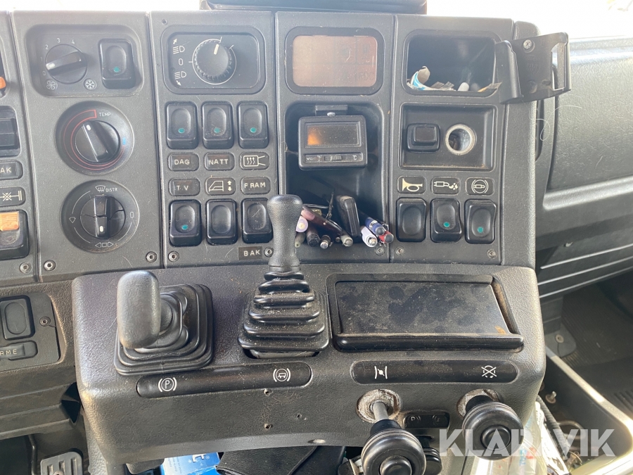 Hästlastbil Scania R143 ML 6X2L