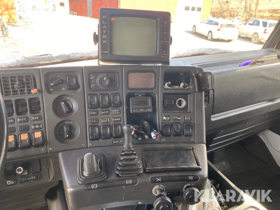 Hästlastbil Scania R143 ML 6X2L