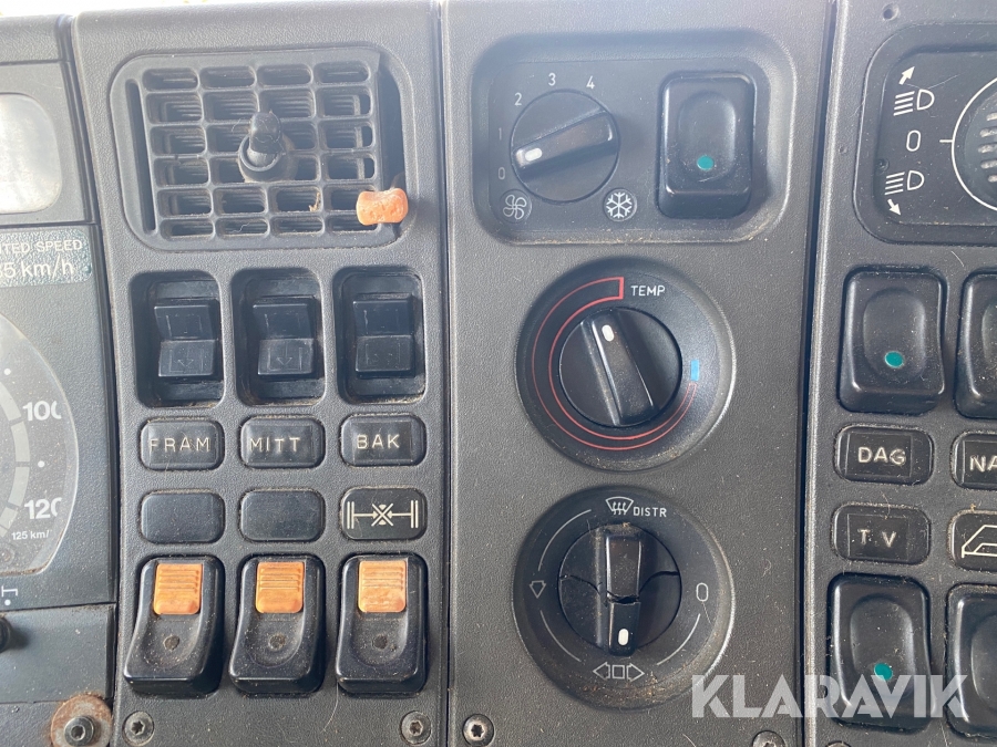 Hästlastbil Scania R143 ML 6X2L