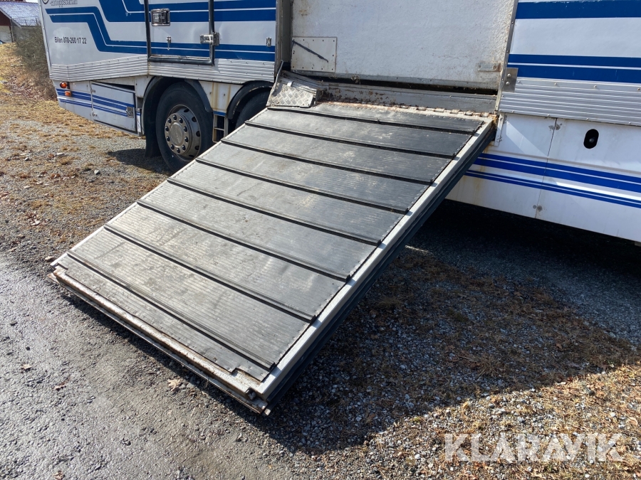 Hästlastbil Scania R143 ML 6X2L