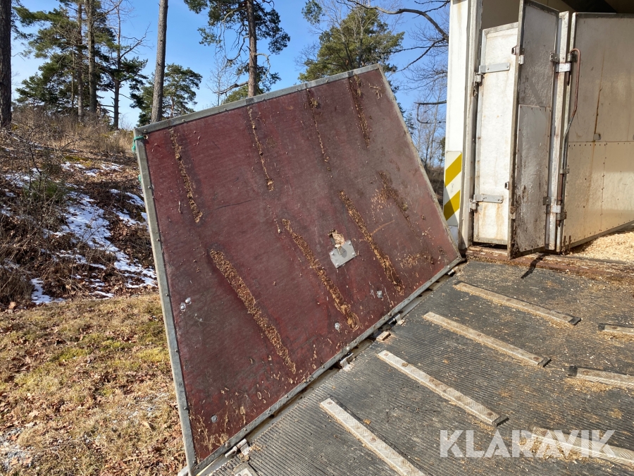 Hästlastbil Scania R143 ML 6X2L