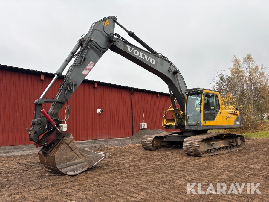 Grävmaskin Volvo EC 240BLC med tiltrotator & 2st skopa