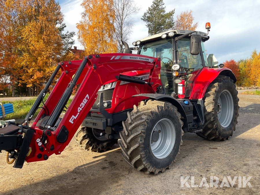 Traktor Massey Ferguson 6715S