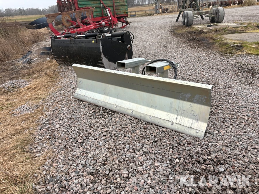 Snöblad till truck SE Equipment