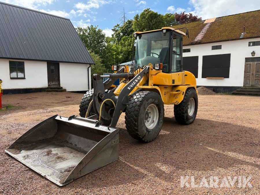 Hjullastare Volvo L30B med redskap