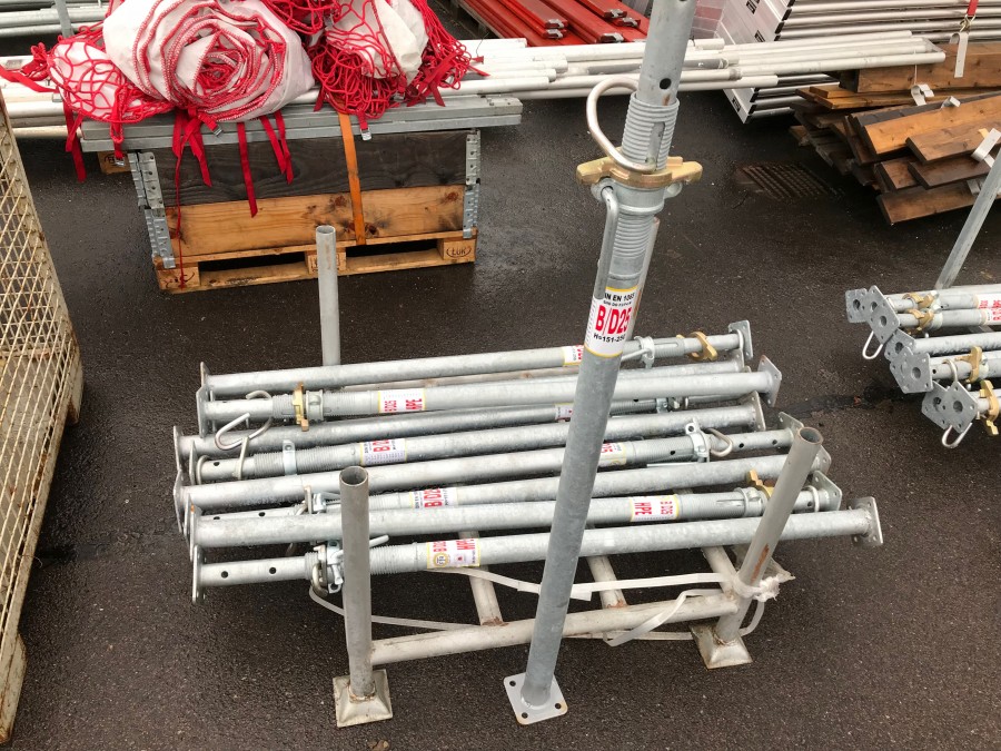 10st Stämp 151-250 cm inkl häck (nya)