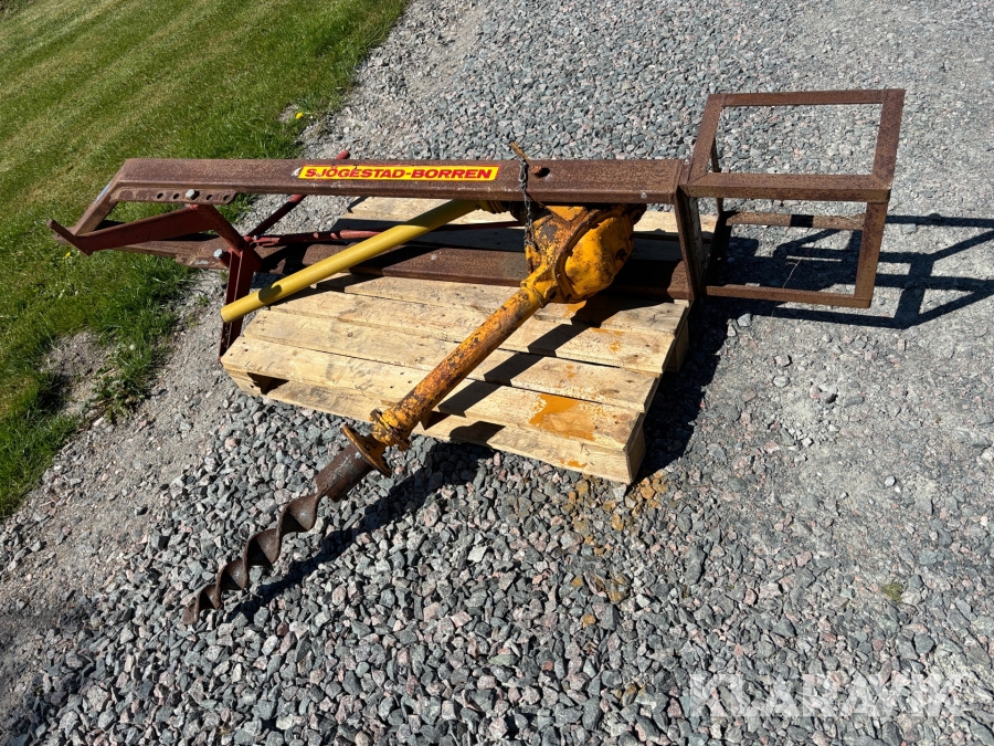 Jordborr traktordrivet Sjögestad-borren