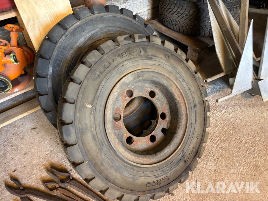 Truckdäck Kargo 700x12 punkteringsfria