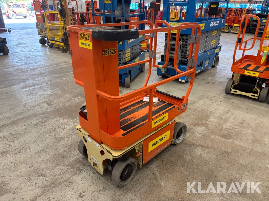 Pelarlift JLG 1230ES