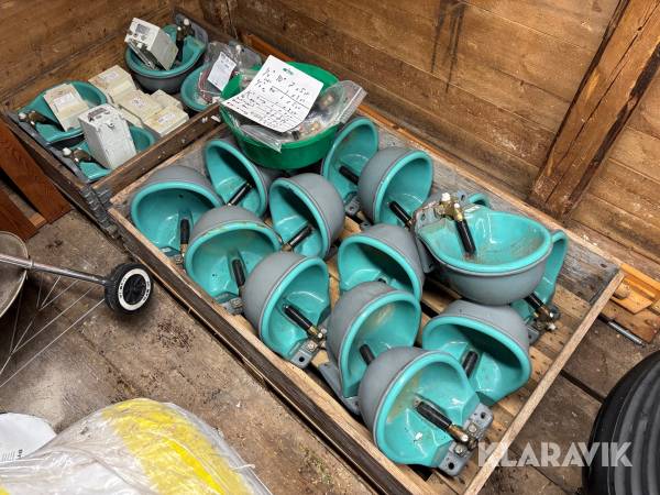 Vattenkoppar Suevia till får / nöt