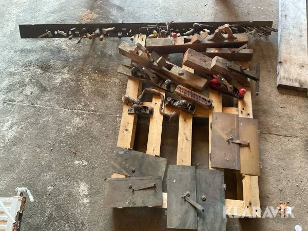 Blandpall med verktyg