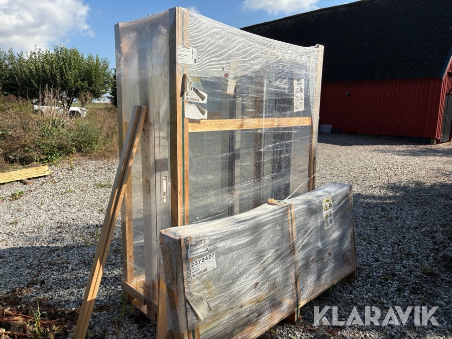 Skjutdörr och fast fönster NorDan Ntech