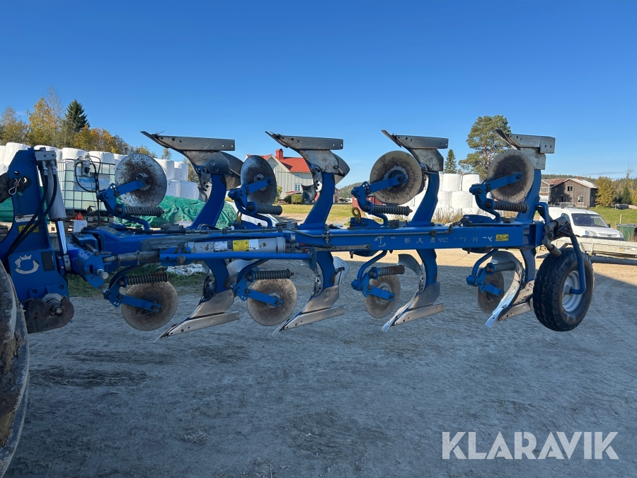 4 skärig växelplog Överum CX 4975 H