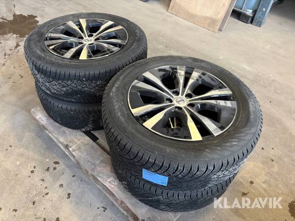 Vinterdäck Nokian Tyres Hakkapeliitta 235/60 R18 4st
