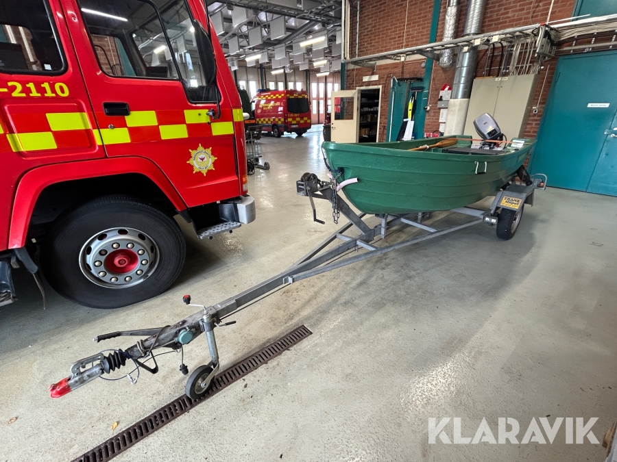 Båt Pioner 13 med trailer 