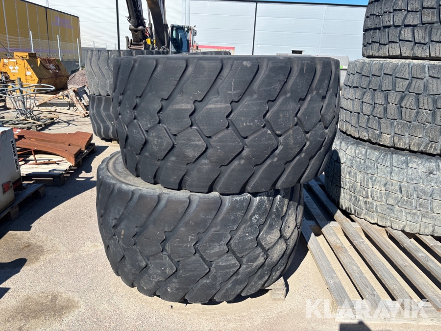 Entreprenaddäck Michelin 750/65R25 4 st