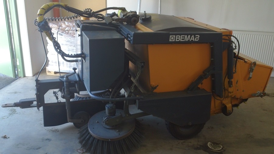 Sopmaskin för traktor