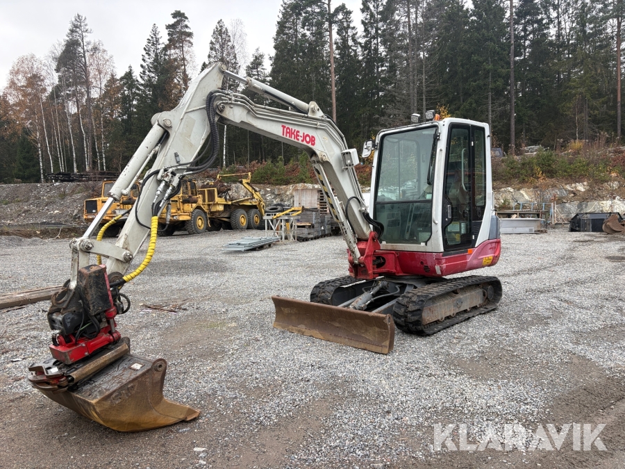 Grävmaskin Take-Job Takeuchi TB235 med tiltrotator & skopor