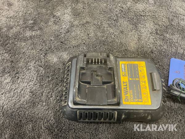 Laddare Dewalt DCB 105