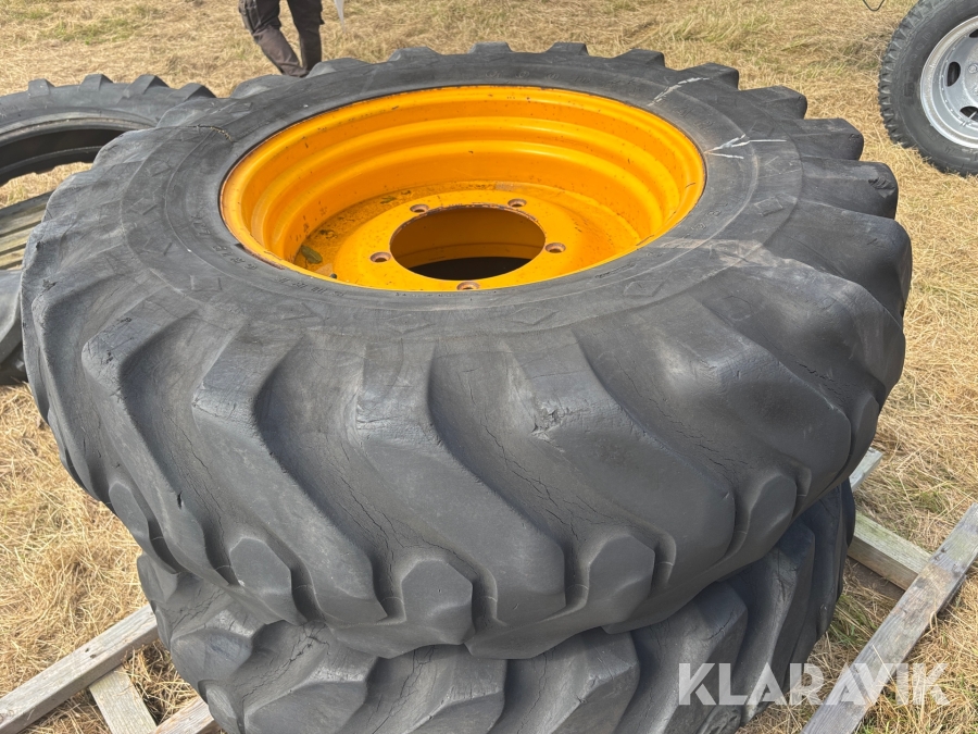 Hjul till grävare 18.4R30 2st