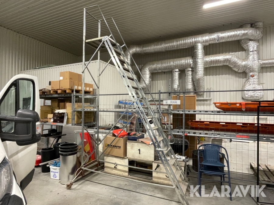 Mobil trappa med räcke