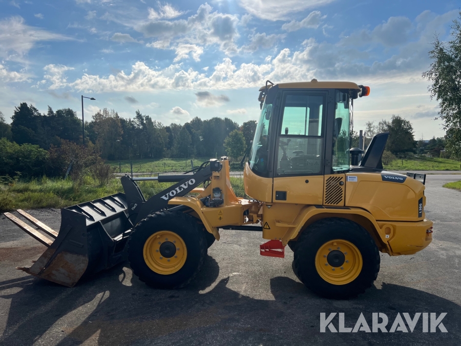 Hjullastare Volvo L30 GS med skopa och gafflar