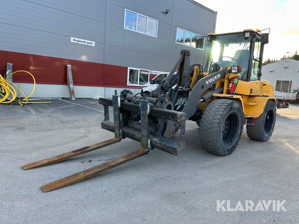 Hjullastare Volvo L35B PRO med hydrauliska pallgafflar