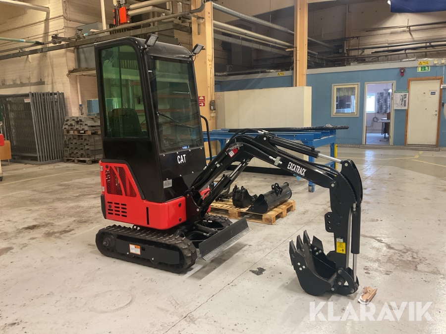Minigrävmaskin Excatrack NM-E10 med redskap